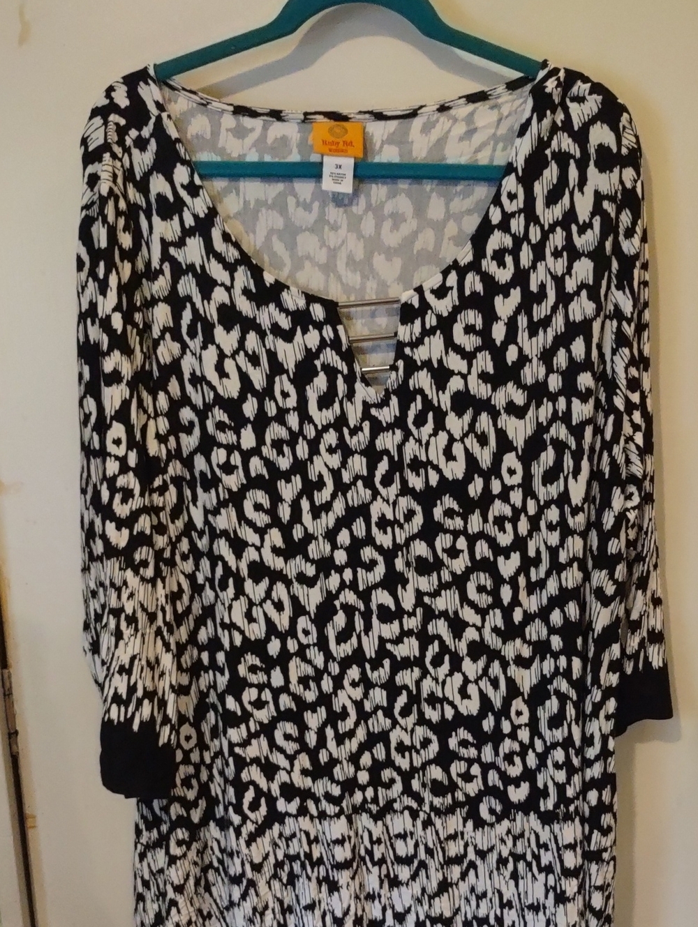 Ruby Rd Black & White Animal Print Women’s Top